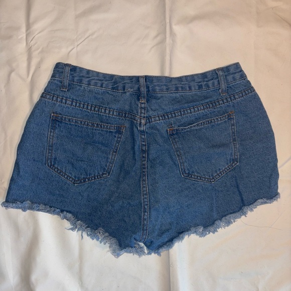 Women’s Jean Shorts Distressed Mini Shorts Size L - Picture 6 of 6